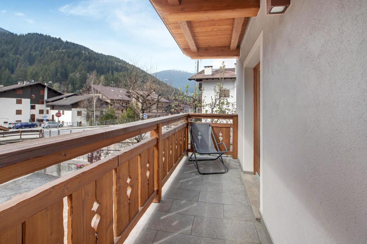 Casa Al Rin Ski Bike And Wellness Isolaccia Exteriör bild
