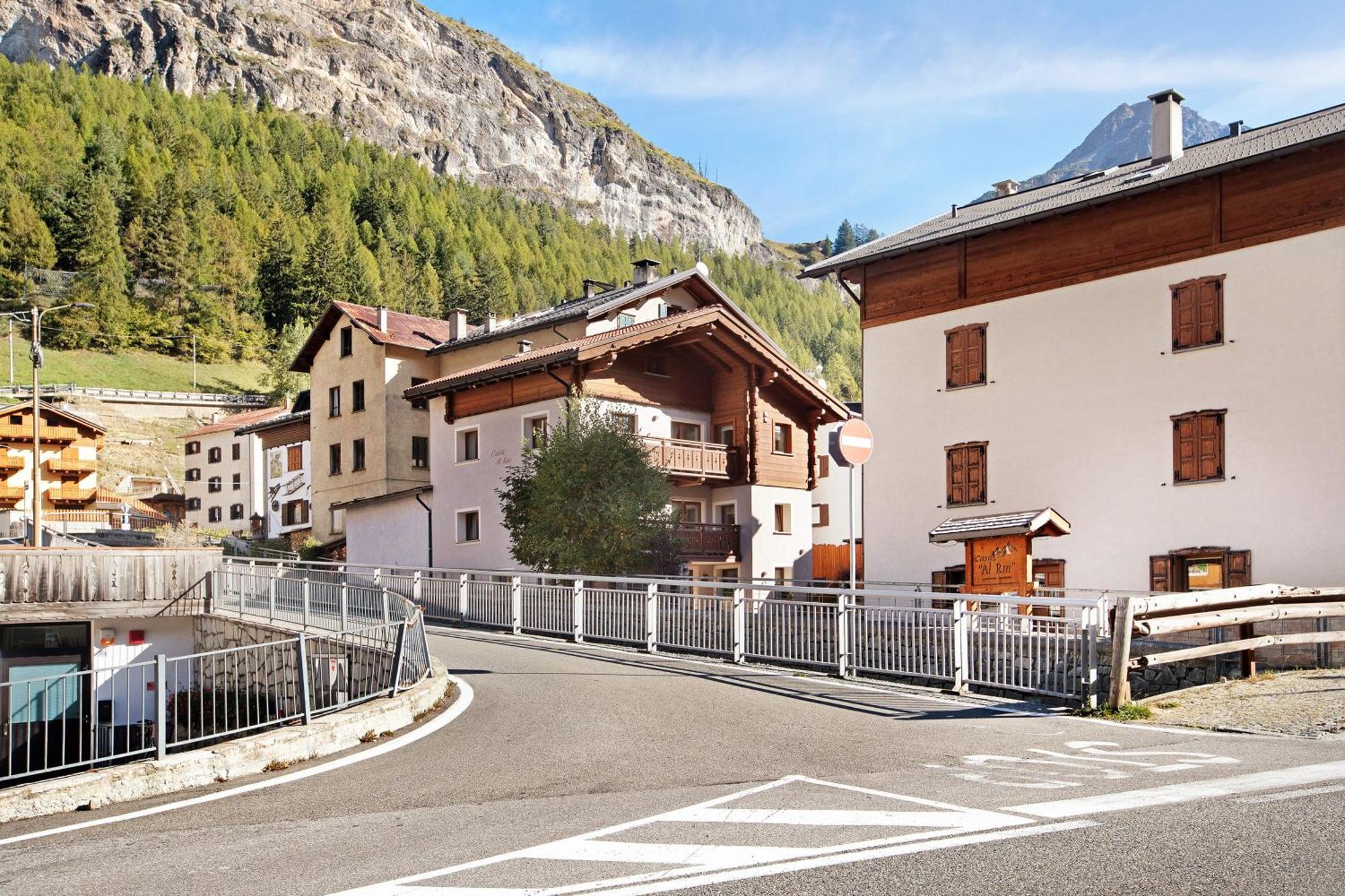 Casa Al Rin Ski Bike And Wellness Isolaccia Exteriör bild